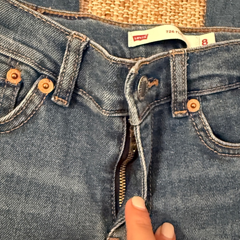 Levi's Girl's 726 Flare Jeans Medium Wash Size 8 - Picture 4 of 7